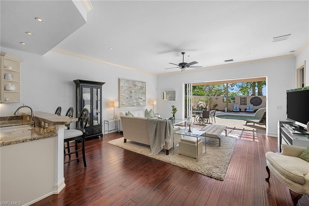 4840 W Boulevard Ct Naples, FL 34103 - Thumbnail 5