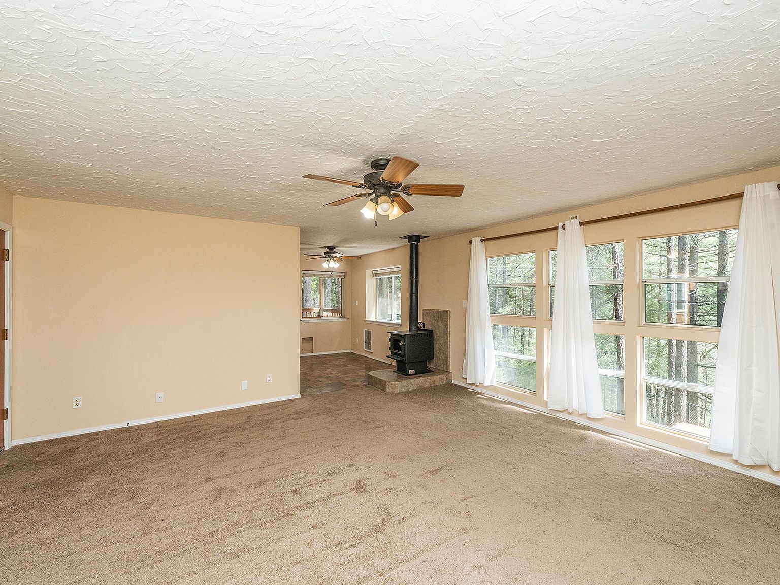 1315 Tucker Hill Rd Douglas City, CA 96024 - Thumbnail 5