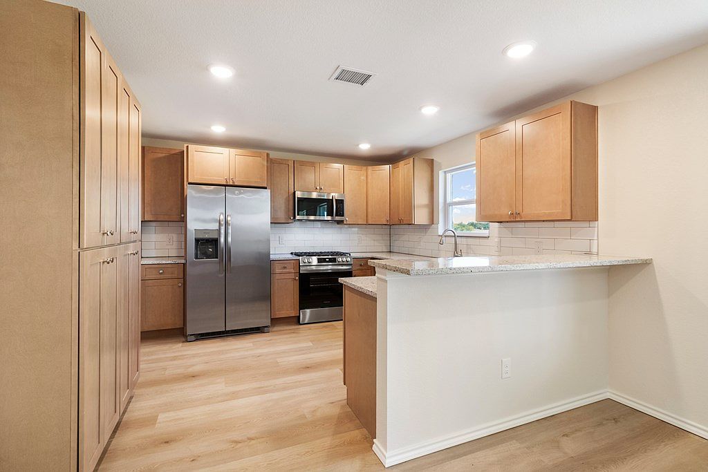 811 Bella Bvd Coleman, TX 76834 - Thumbnail 5