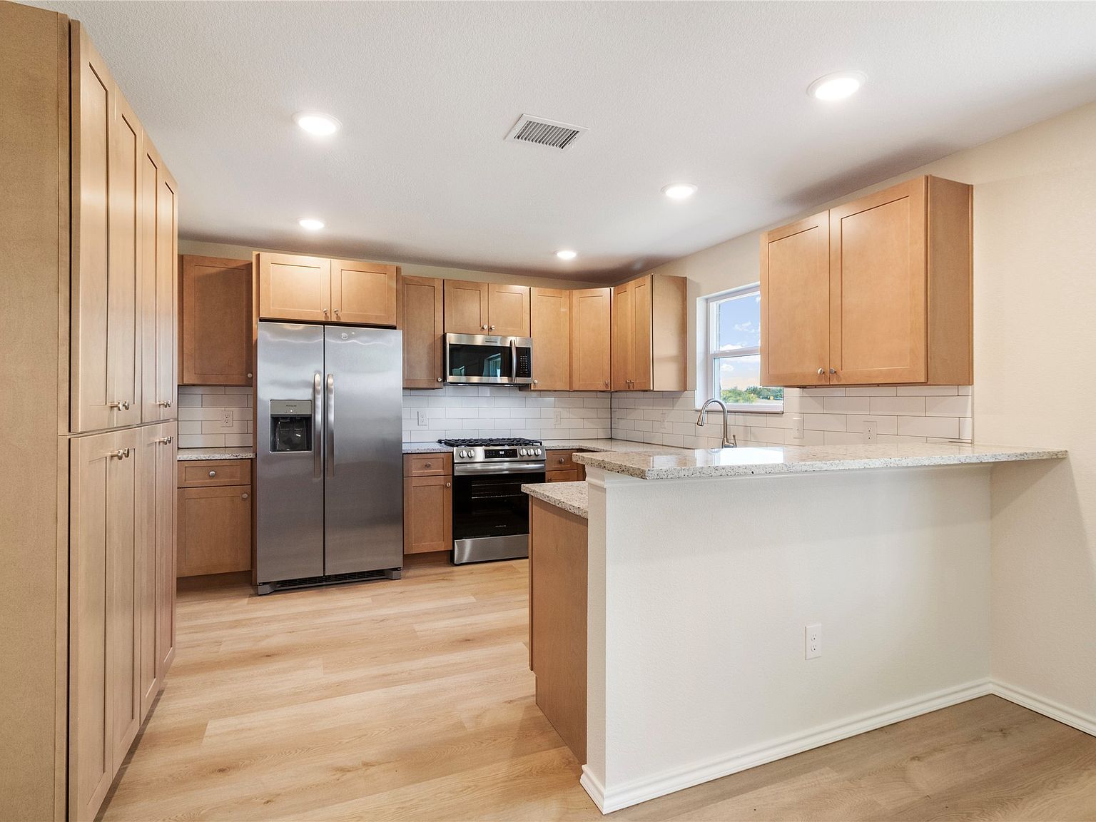 811 Bella Blvd Coleman, TX 76834 - Thumbnail 5