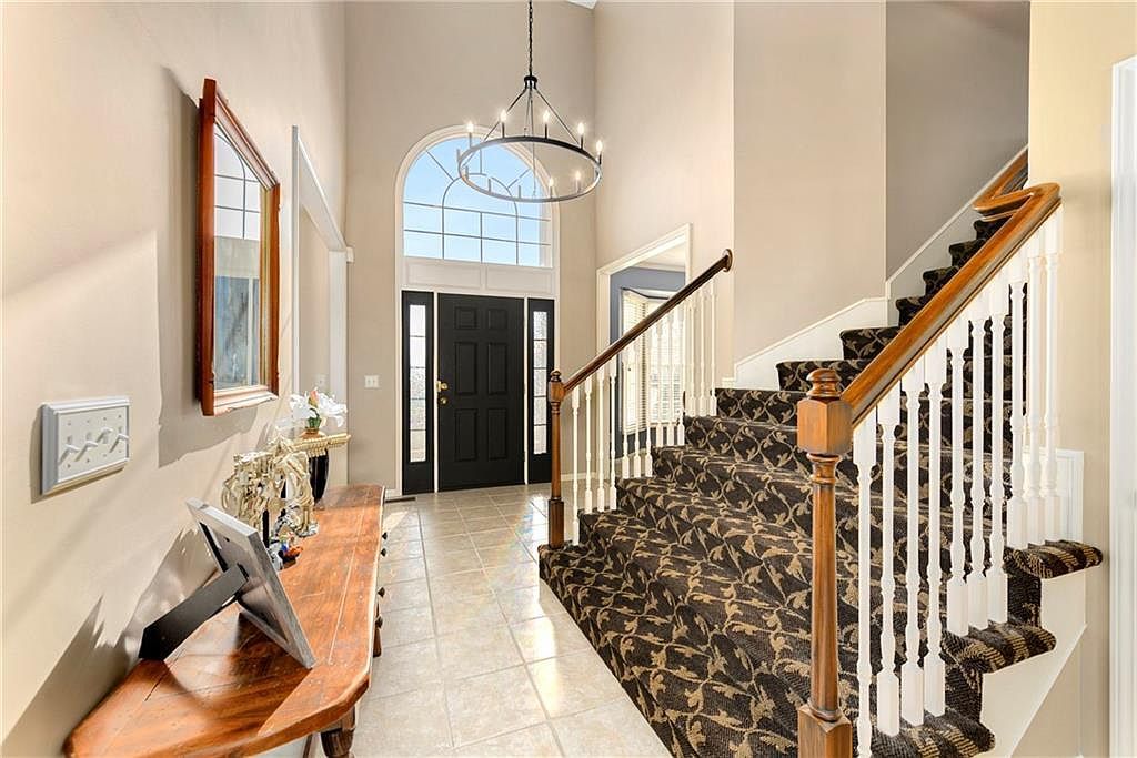 5102 W 161st Ter Overland Park, KS 66085 - Thumbnail 5