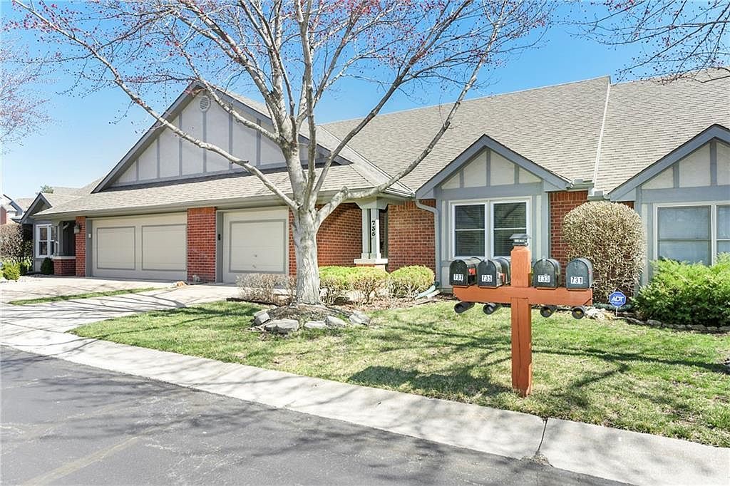 735 N Somerset Ter Olathe, KS 66062 - Thumbnail 5