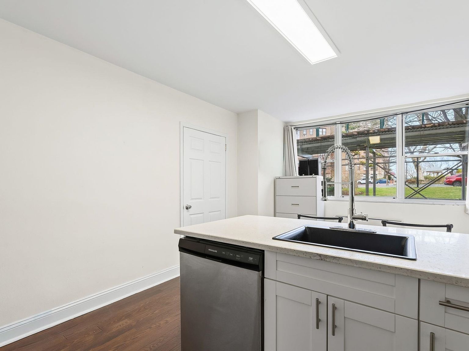 6040 Blvd East APT L3 West New York, NJ 07093 - Thumbnail 5