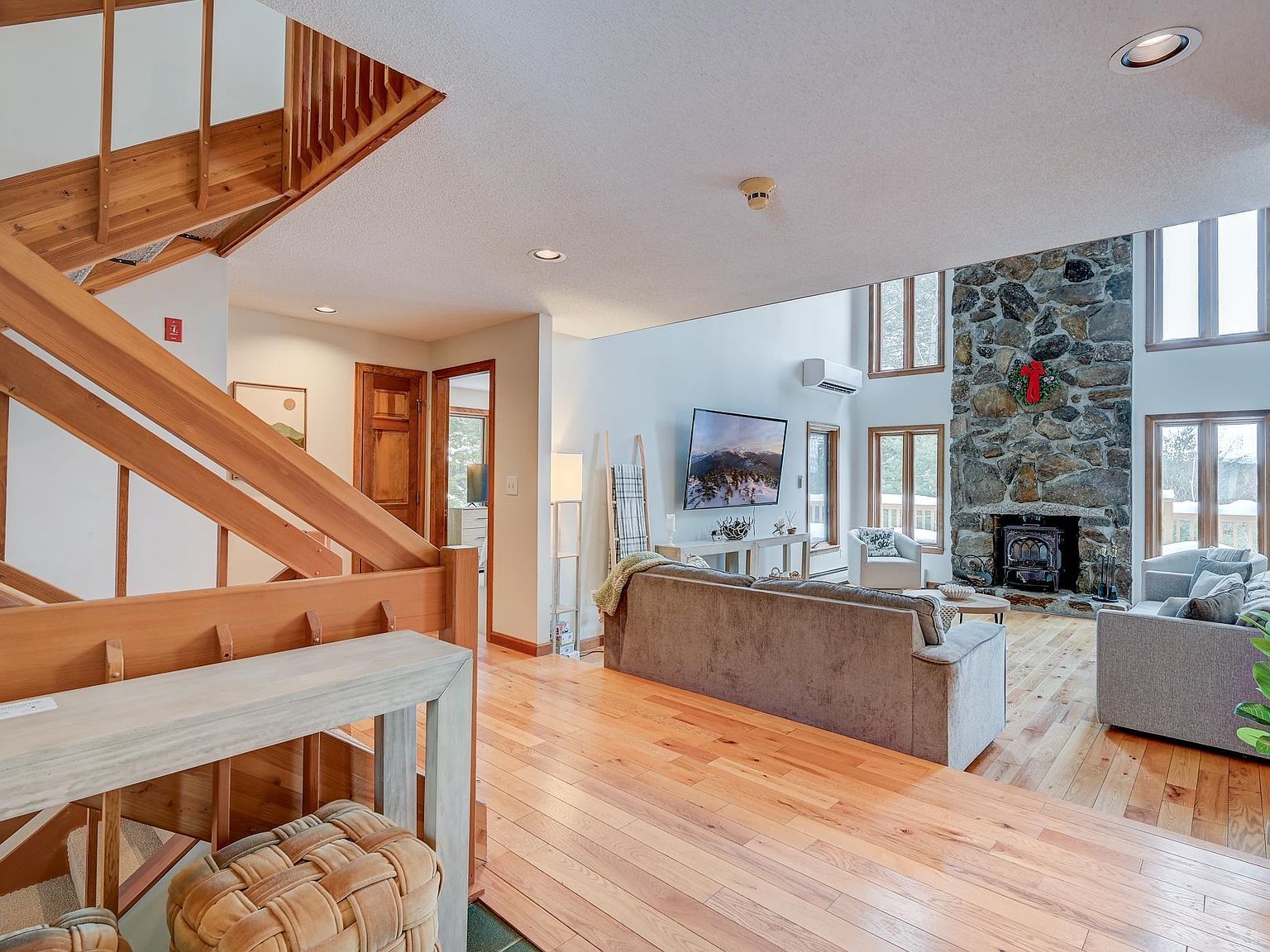 103 Moat View Dr Albany, NH 03818 - Thumbnail 5