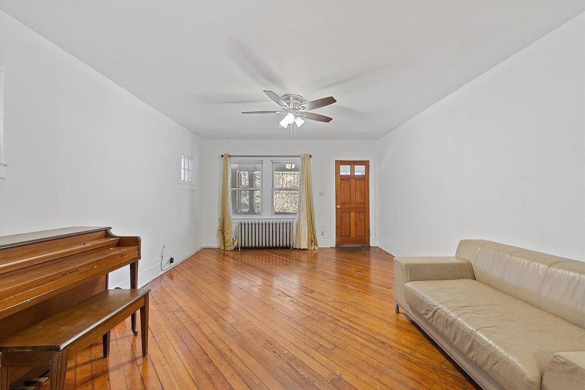 3372 Fort Independence St Bronx, NY 10463 - Thumbnail 5