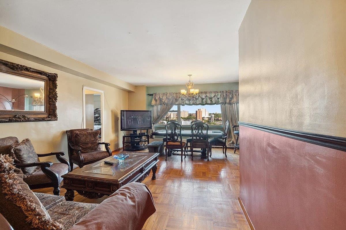 3 Fordham Hill Oval APT 10B Bronx, NY 10468 - Thumbnail 5