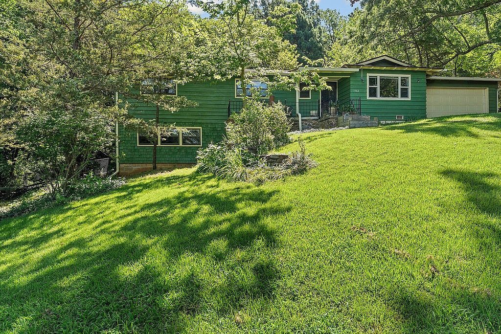 1982 N Greenview Dr Fayetteville, AR 72701 - Thumbnail 5