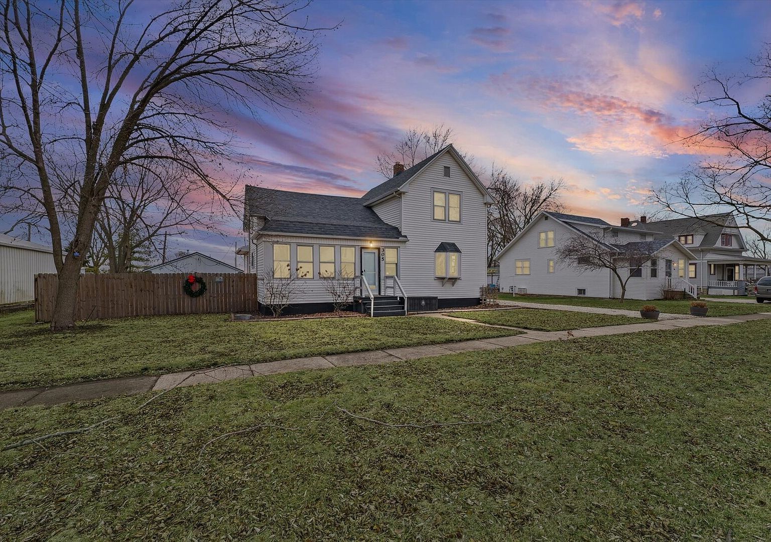 305 S Oak St Buckley, IL 60918 - Thumbnail 5