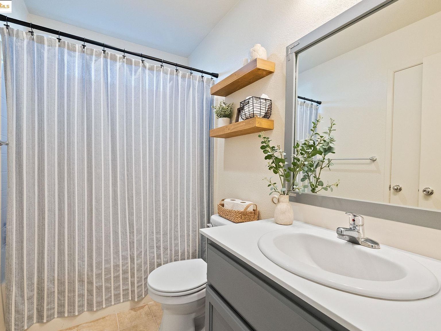 386 Paige Ln Merced, CA 95341 - Thumbnail 5