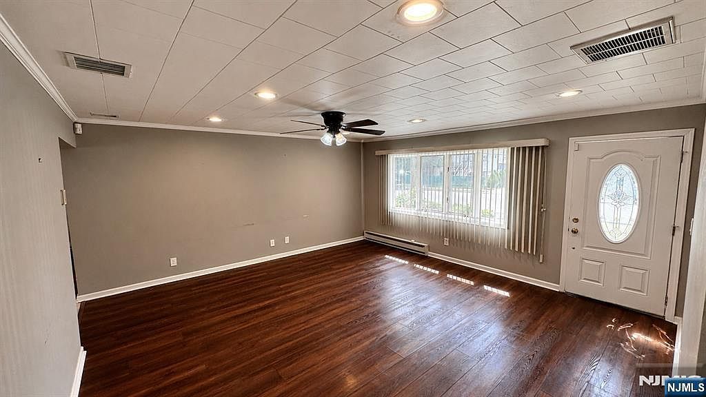 70 Hahn Ave Rochelle Park, NJ 07662 - Thumbnail 5