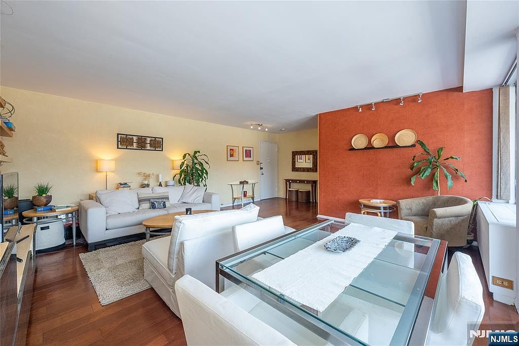 1 Horizon Rd APT 403 Fort Lee, NJ 07024 - Thumbnail 5