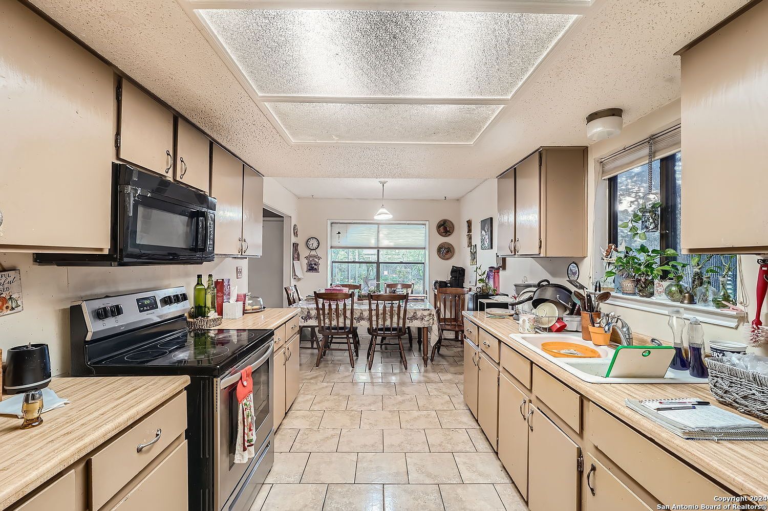 7111 Bart Holw San Antonio, TX 78250 - Thumbnail 5