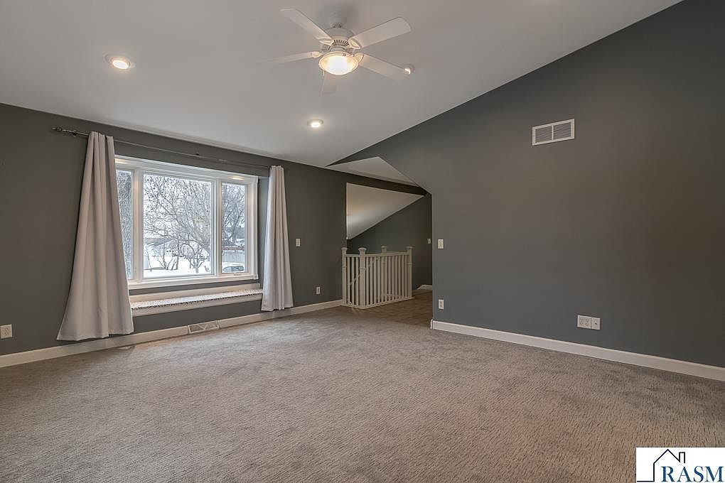 402 Cedar St Nicollet, MN 56074 - Thumbnail 5