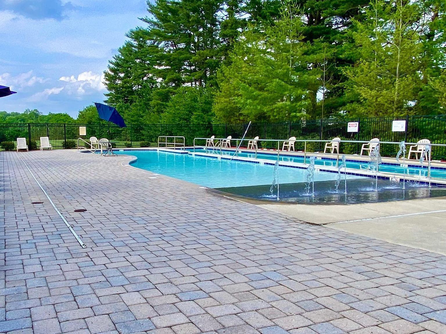 6467 Cornwall Dr UNIT 56 Eldersburg, MD 21784 - Thumbnail 5