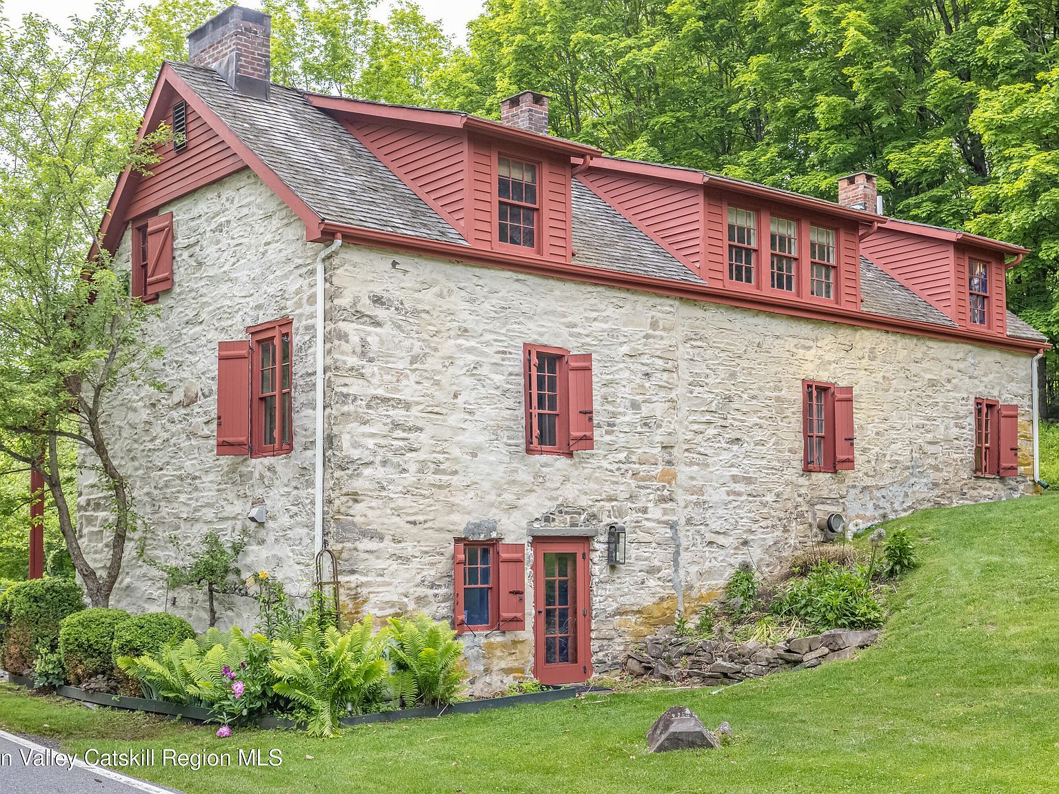 1282 Old Post Rd Ulster Park, NY 12487 - Thumbnail 5