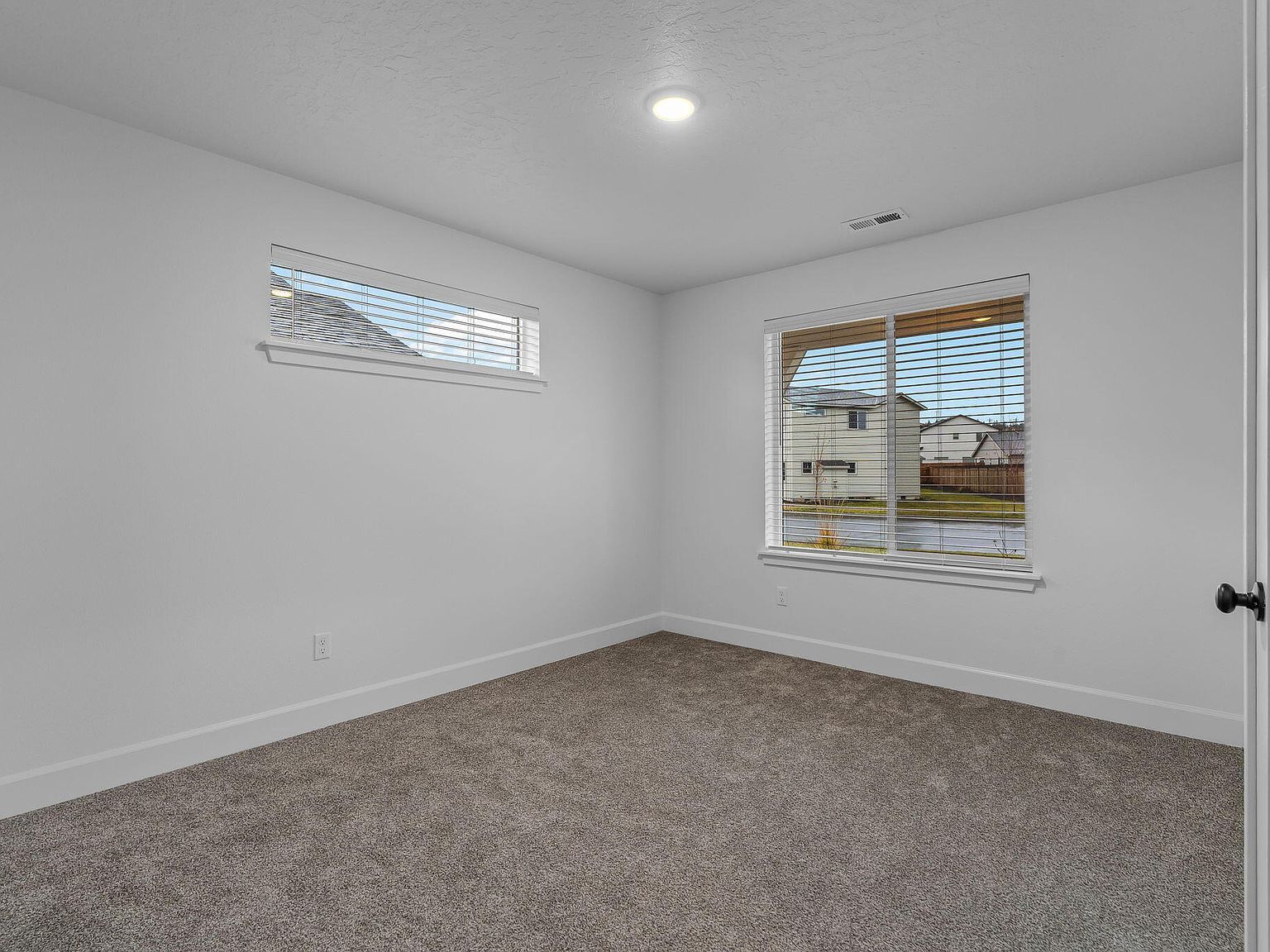 1062 NW Walnut Ave Redmond, OR 97756 - Thumbnail 5