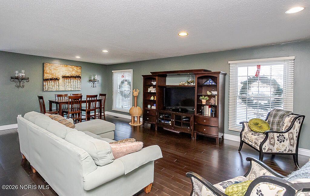 805 Roche De Bouef Ct Waterville, OH 43566 - Thumbnail 5