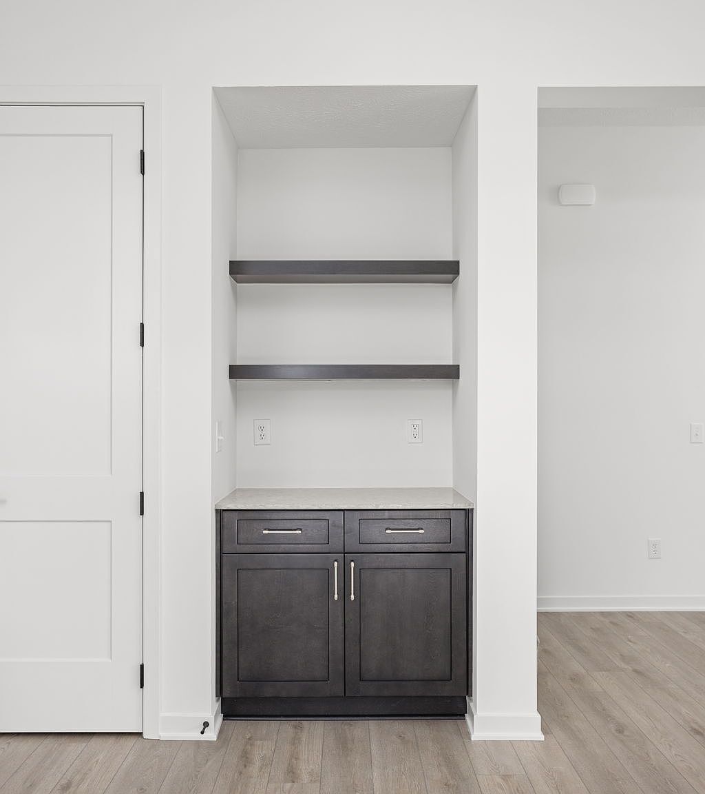 1676 Coach Dr Westfield, IN 46074 - Thumbnail 5