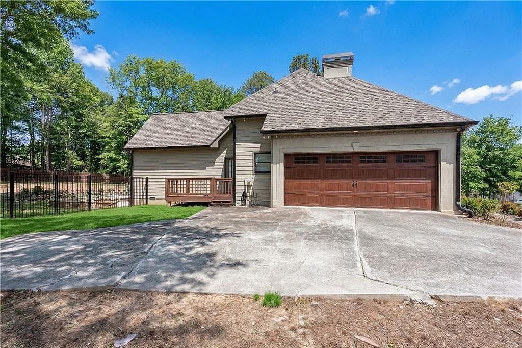 4211 Edgeworth Dr Flowery Branch, GA 30542 - Thumbnail 5