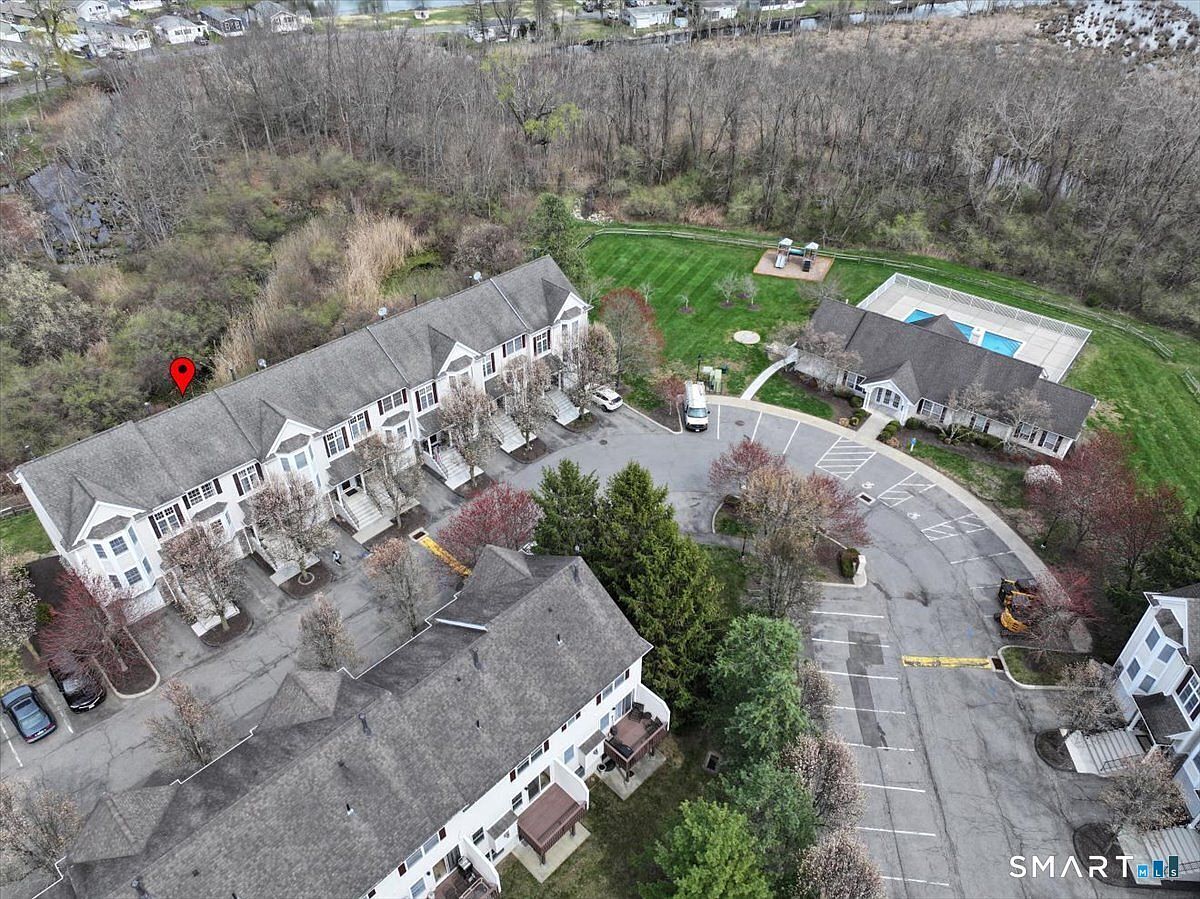 602 Larson Dr #602 Danbury, CT 06810 - Thumbnail 5