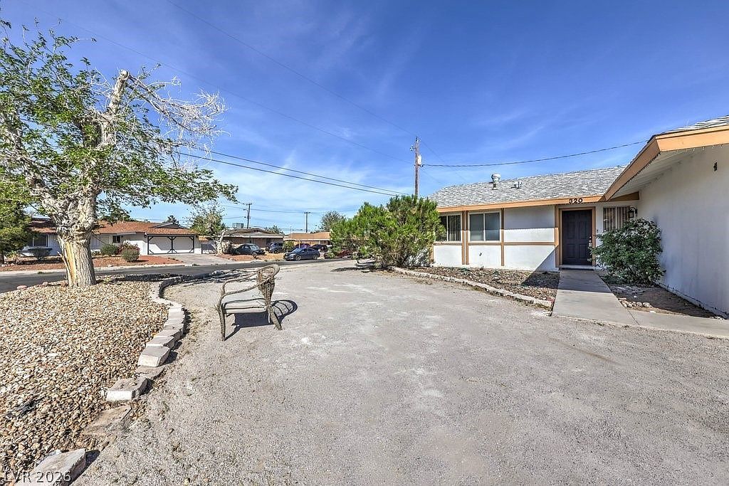 320 Gardenia Ln Las Vegas, NV 89107 - Thumbnail 5