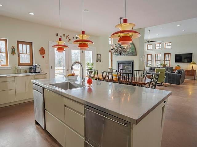 1845 Hatch School Rd Brattleboro, VT 05301 - Thumbnail 5