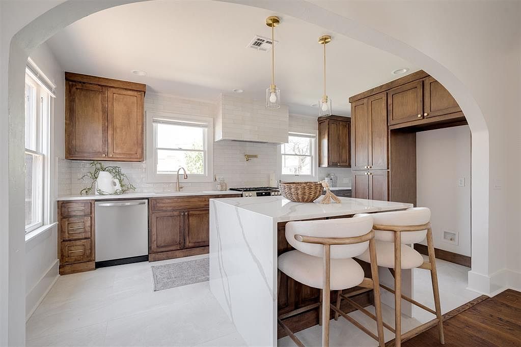 809 NE 17th St Oklahoma City, OK 73105 - Thumbnail 5