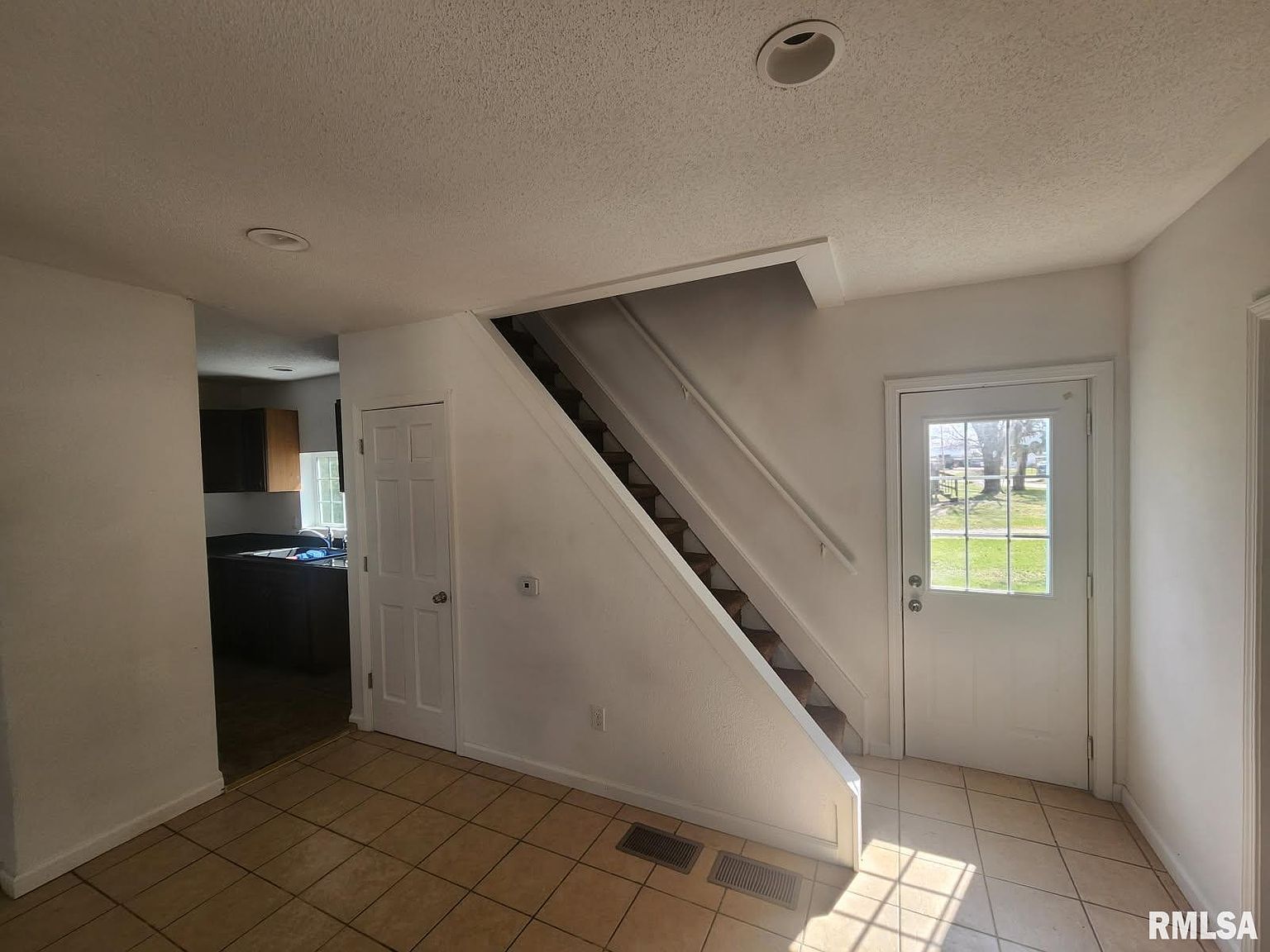 218 Ross St Kewanee, IL 61443 - Thumbnail 5