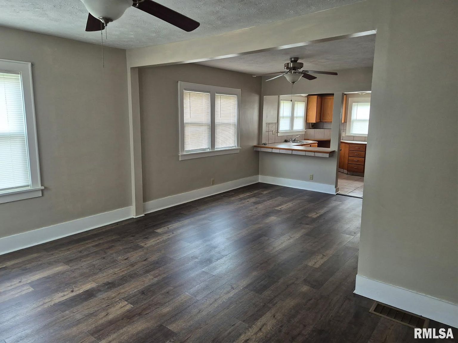 548 Edwards St Kewanee, IL 61443 - Thumbnail 5