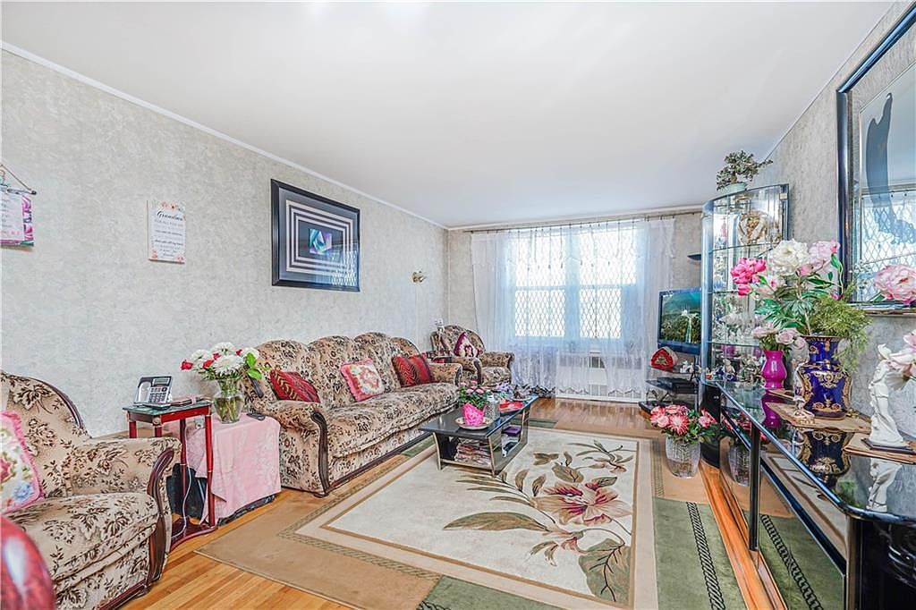 2711 Avenue X APT 3K Brooklyn, NY 11235 - Thumbnail 5