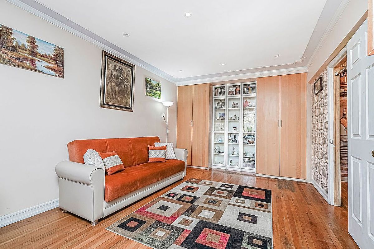 2675 E 7th St APT 4B Brooklyn, NY 11235 - Thumbnail 5