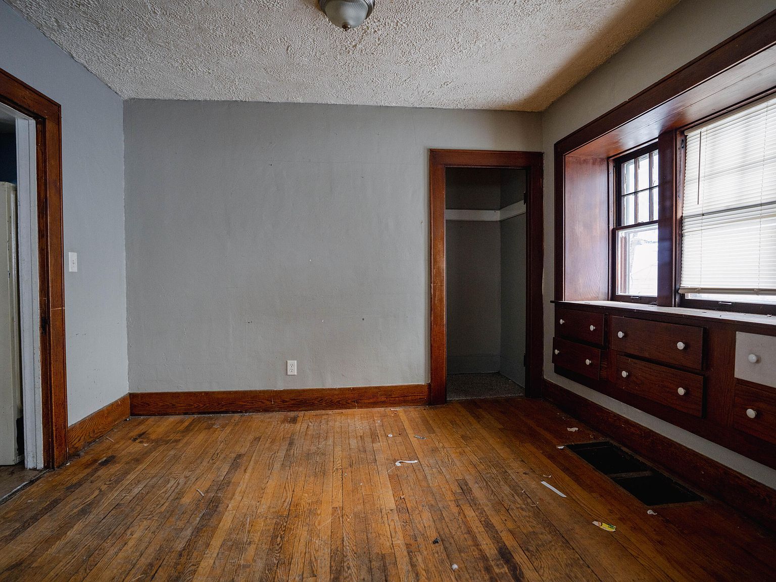 1522 Robertson Ave Lansing, MI 48915 - Thumbnail 5