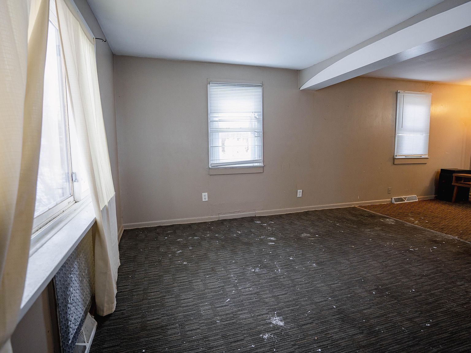 5017 Christiansen Rd Lansing, MI 48910 - Thumbnail 5