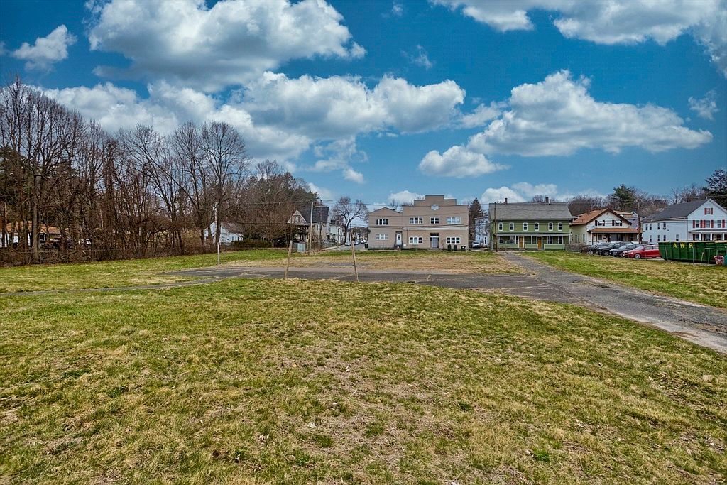 80 Pleasant St Ware, MA 01082 - Thumbnail 5