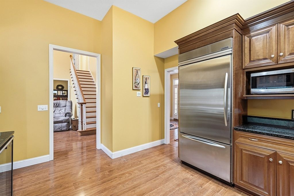 113 Greenwich Plains Rd Ware, MA 01082 - Thumbnail 5