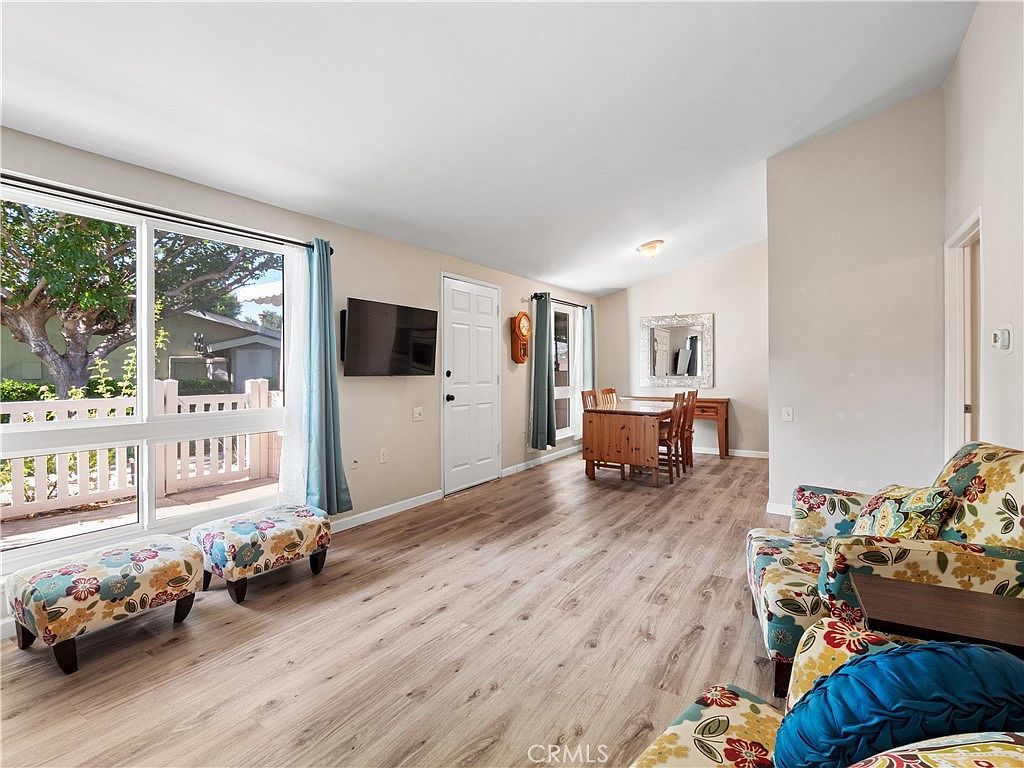 19126 Avenue Of The Oaks UNIT C Santa Clarita, CA 91321 - Thumbnail 5