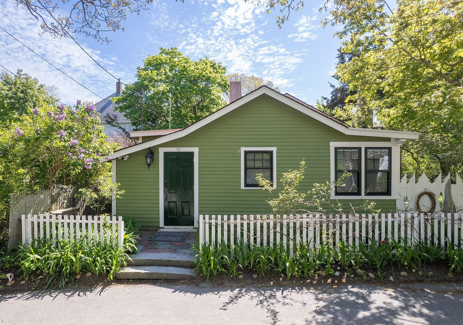 12 & 14 Maple Ave Vineyard Haven, MA 02568 - Thumbnail 5