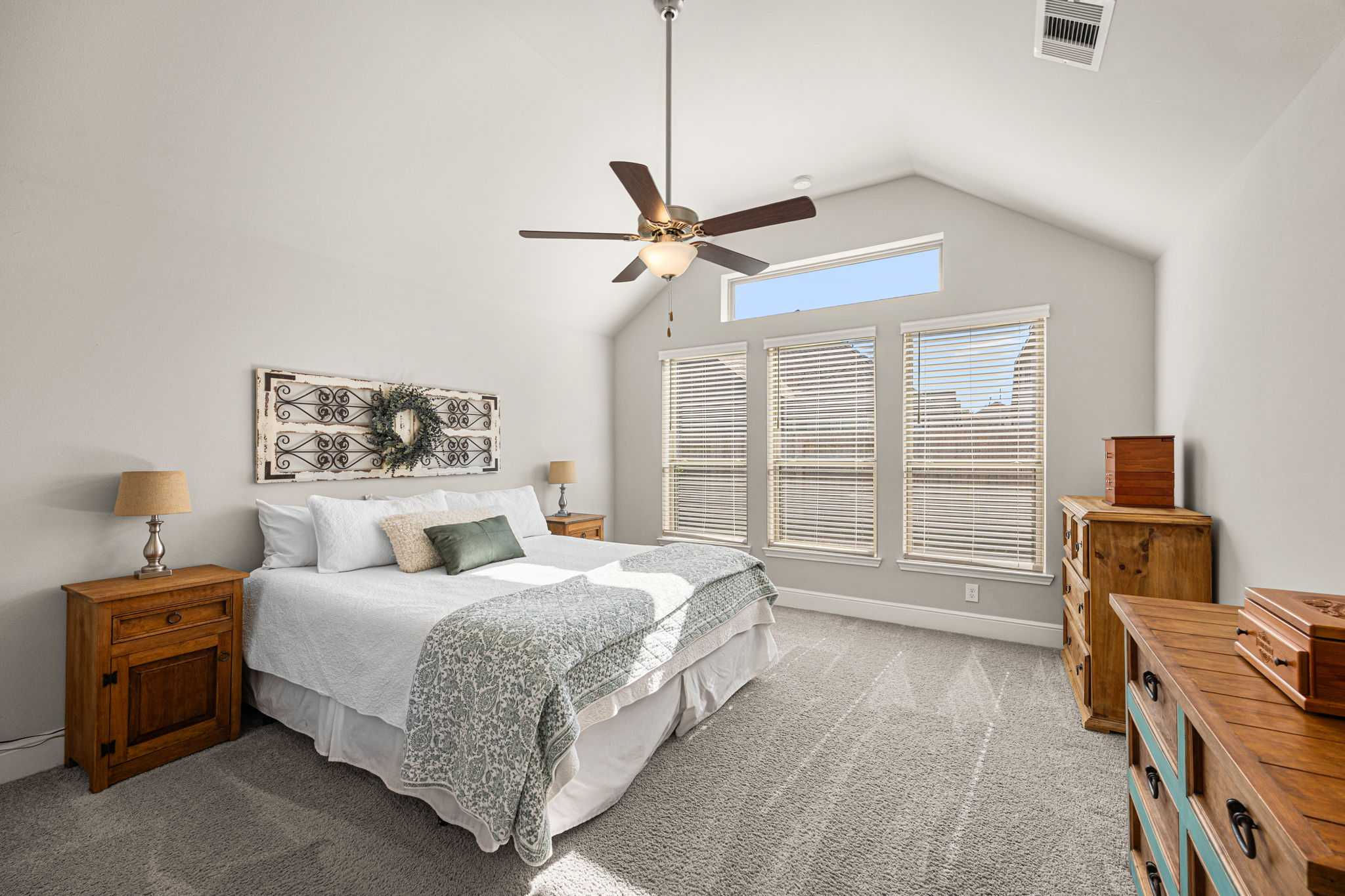 1315 Wild Mustang Trail, Richmond, TX, USA, 77406 - Thumbnail 5