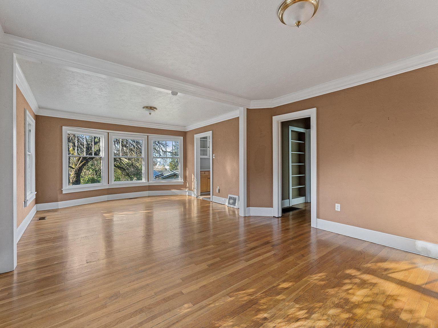 1699 NE Foothill Blvd Grants Pass, OR 97526 - Thumbnail 5