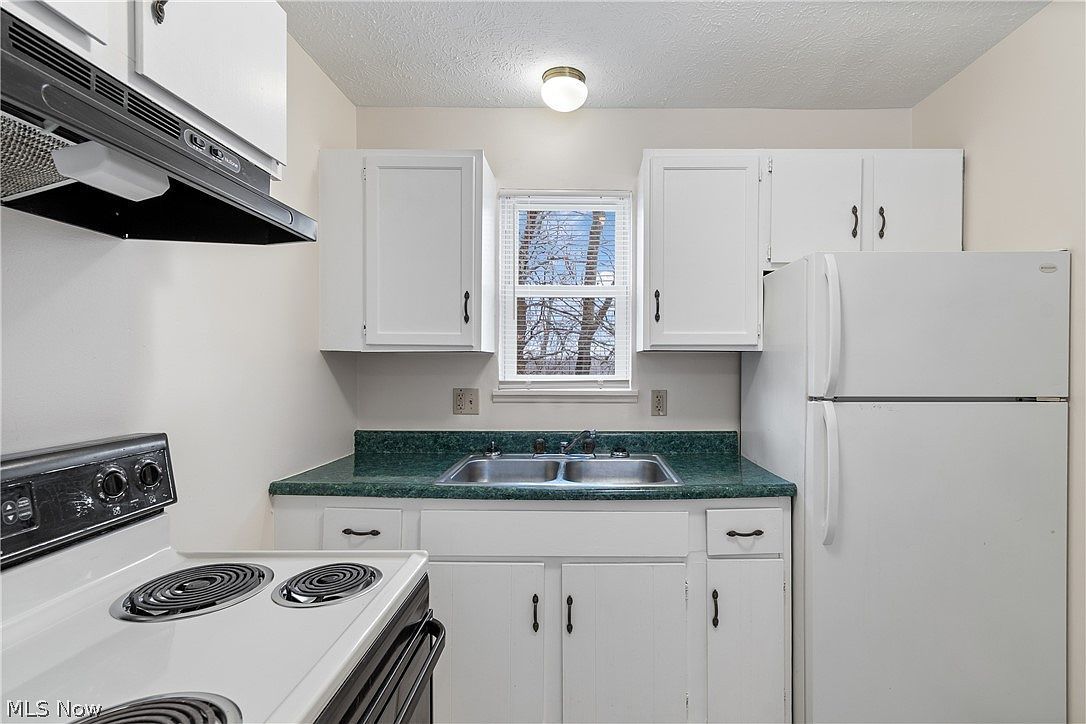 732 Vernon Odom Blvd Akron, OH 44307 - Thumbnail 5