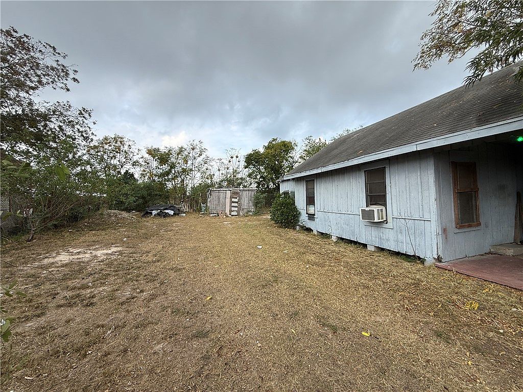 125 N Bluntzer St Corpus Christi, TX 78408 - Thumbnail 5