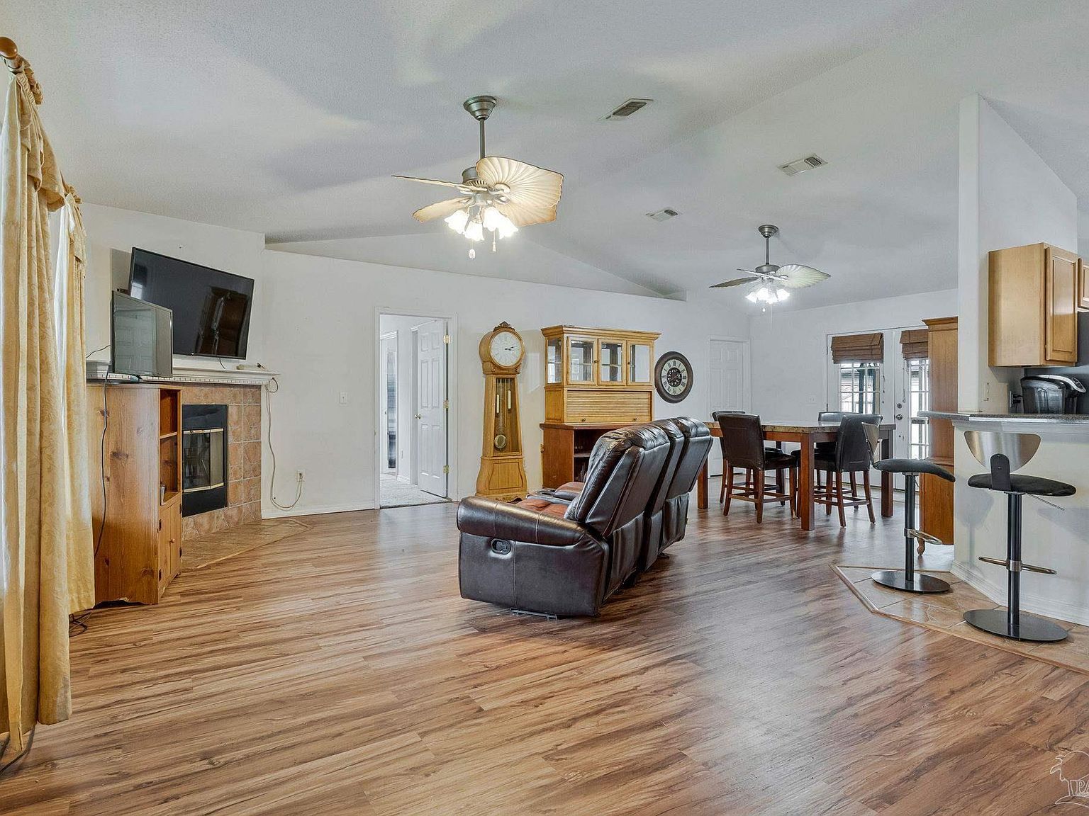 605 Armenia Dr Pensacola, FL 32505 - Thumbnail 5