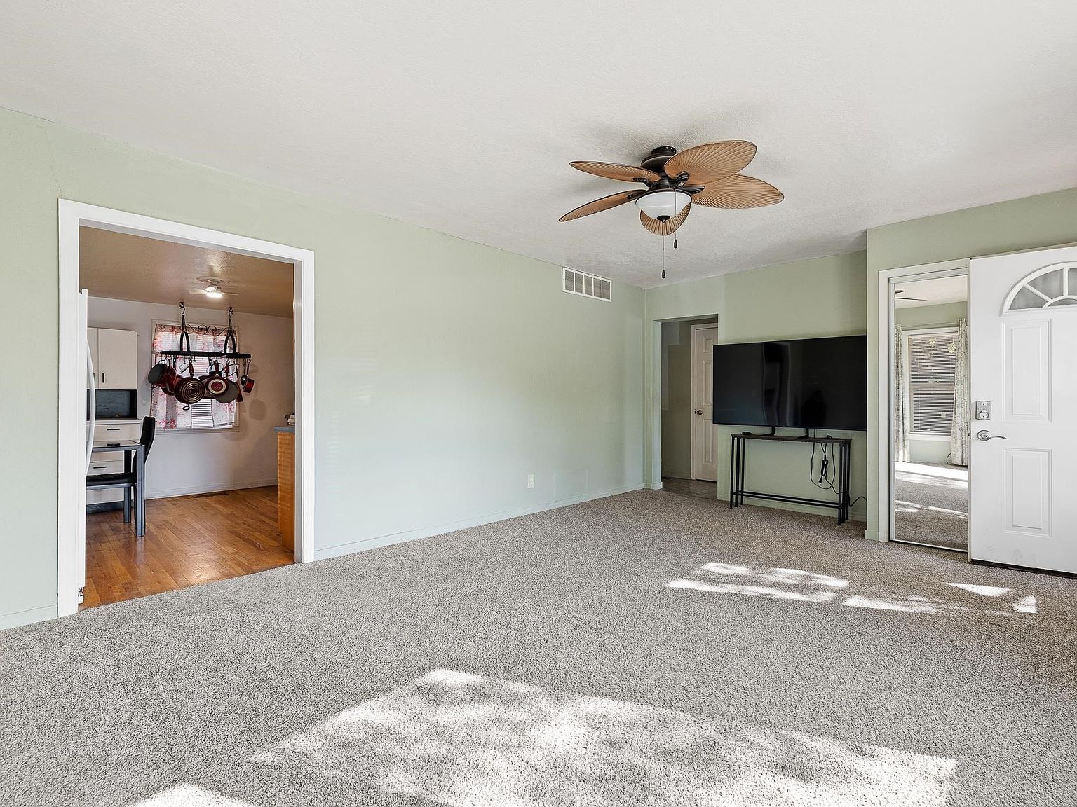 242 Anamosa St Rapid City, SD 57701 - Thumbnail 5