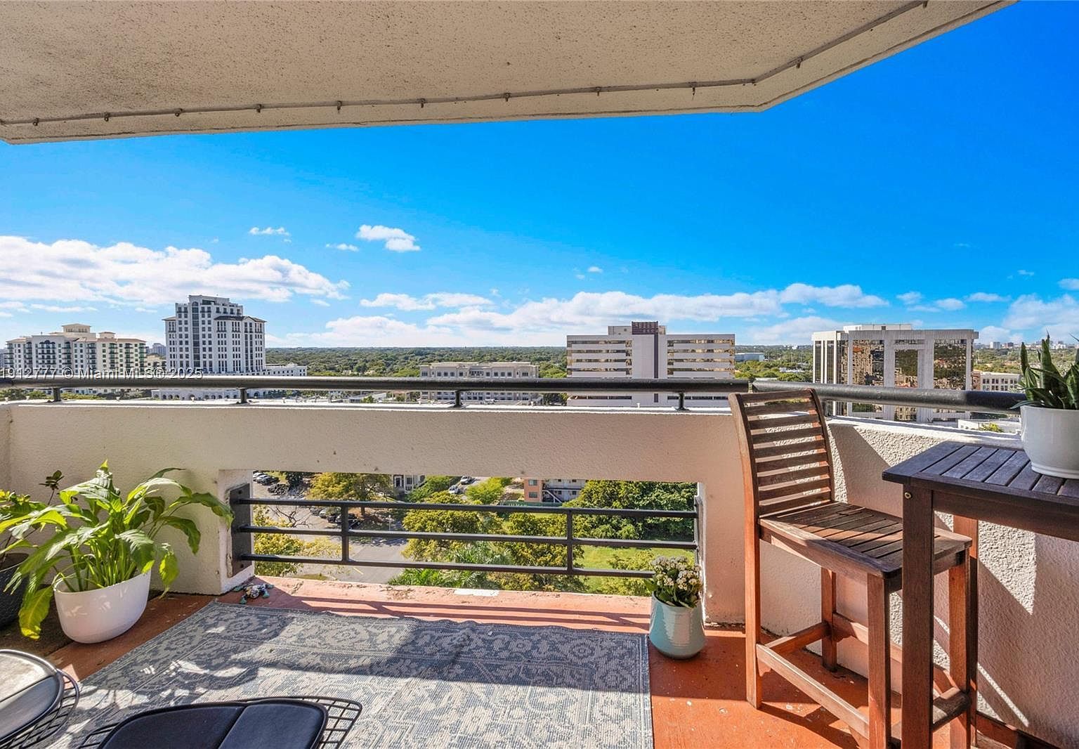 911 E Ponce De Leon Blvd APT 1503 Coral Gables, FL 33134 - Thumbnail 5