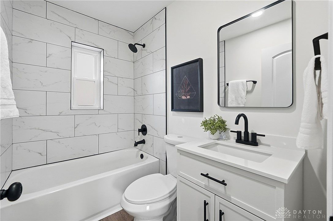 8415 Mayfair St Cincinnati, OH 45216 - Thumbnail 5