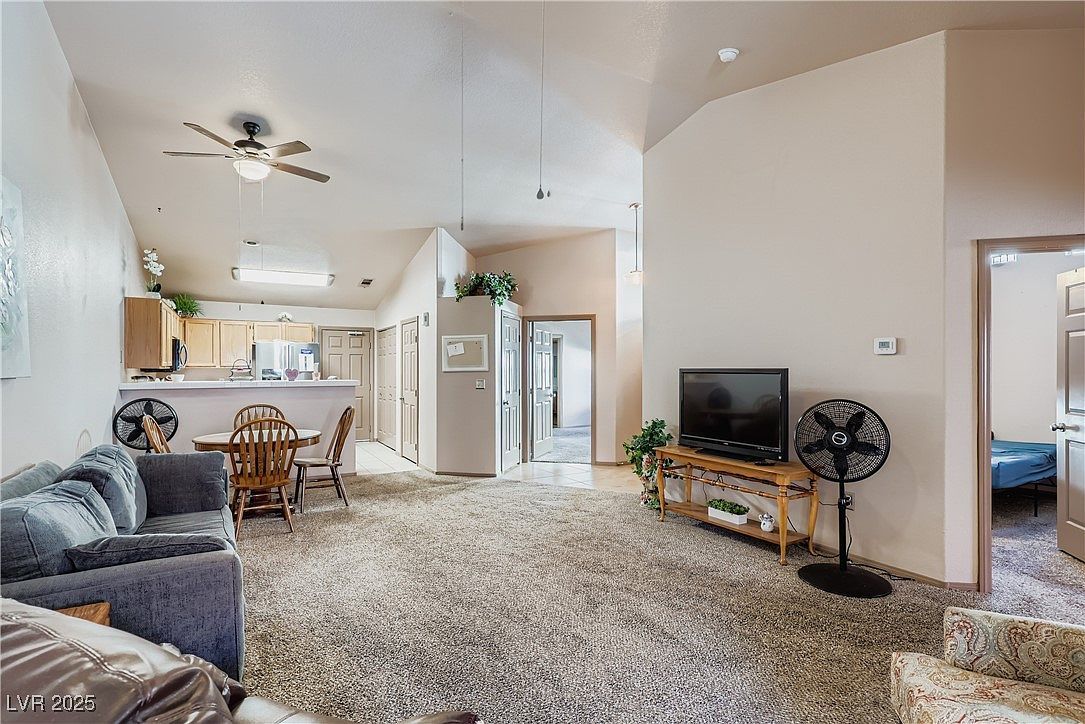 156 Painted Valley St Henderson, NV 89074 - Thumbnail 5