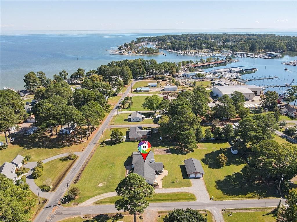 1028 Timberneck Rd Deltaville, VA 23043 - Thumbnail 5