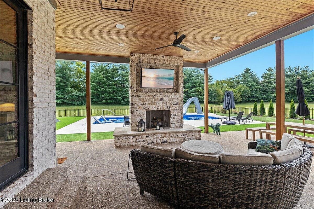 9302 Deepa Dr Prospect, KY 40059 - Thumbnail 5