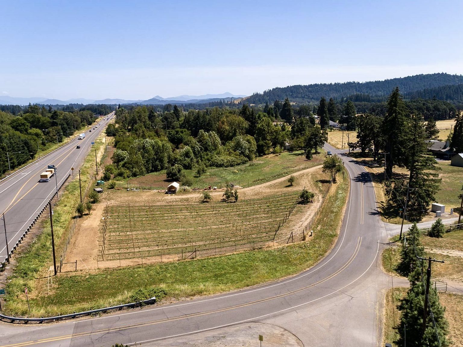 34259 Matthews Rd Eugene, OR 97405 - Thumbnail 5