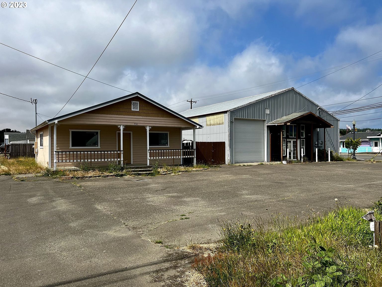 750 N Lake Rd Lakeside, OR 97449 - Thumbnail 5